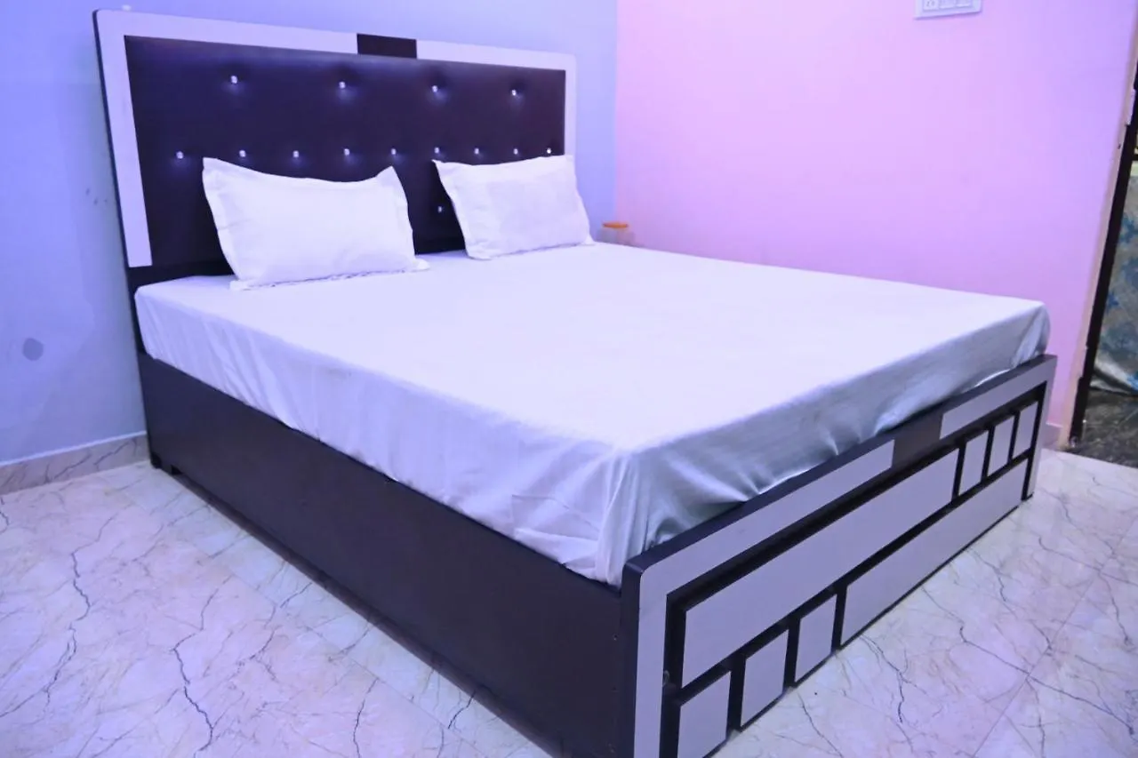 Swagat Paying Guest House Varanasi Near Ganga River