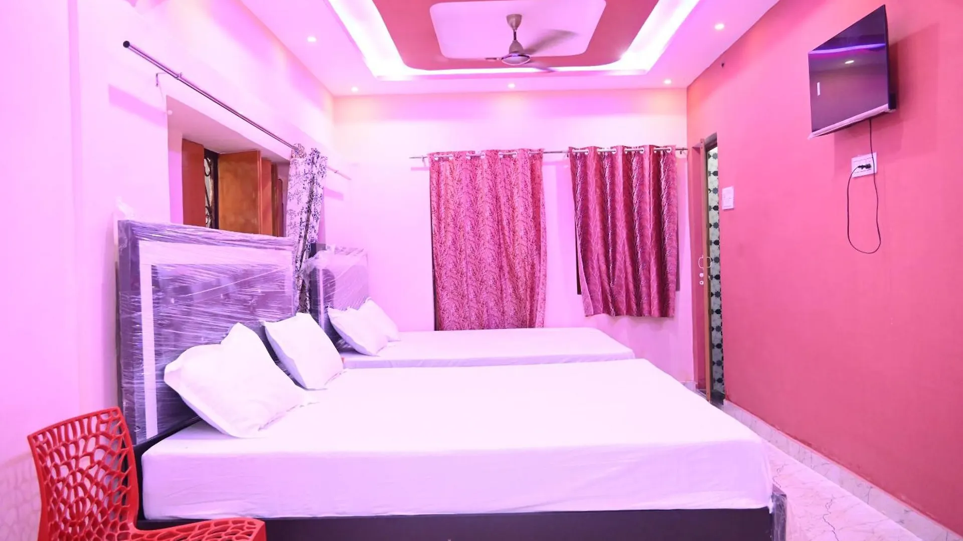 Swagat Paying Guest House Varanasi Near Ganga River