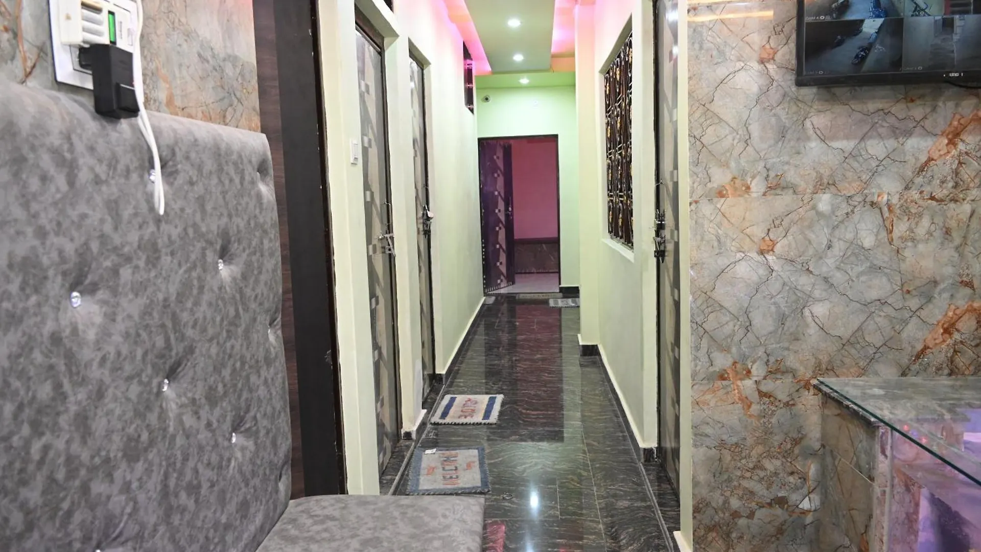 Swagat Paying Guest House Varanasi Near Ganga River