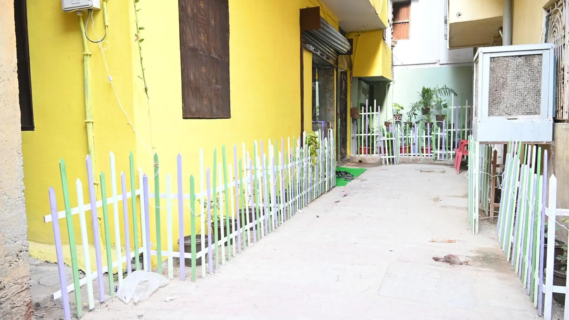 Swagat Paying Guest House Varanasi Near Ganga River