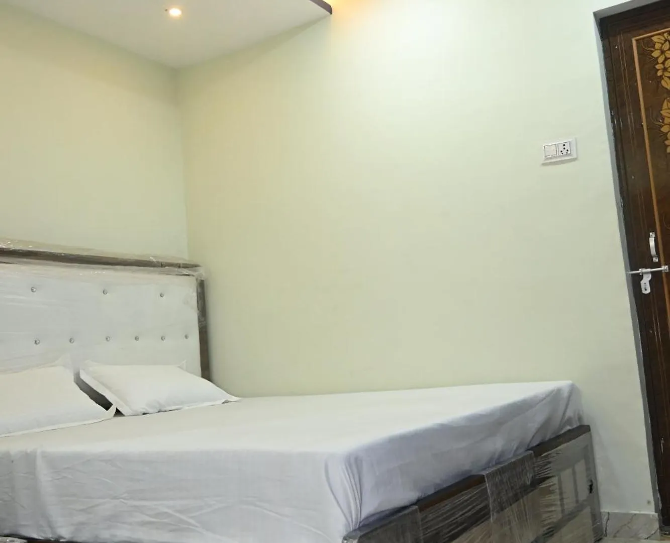 Swagat Paying Guest House Varanasi Near Ganga River