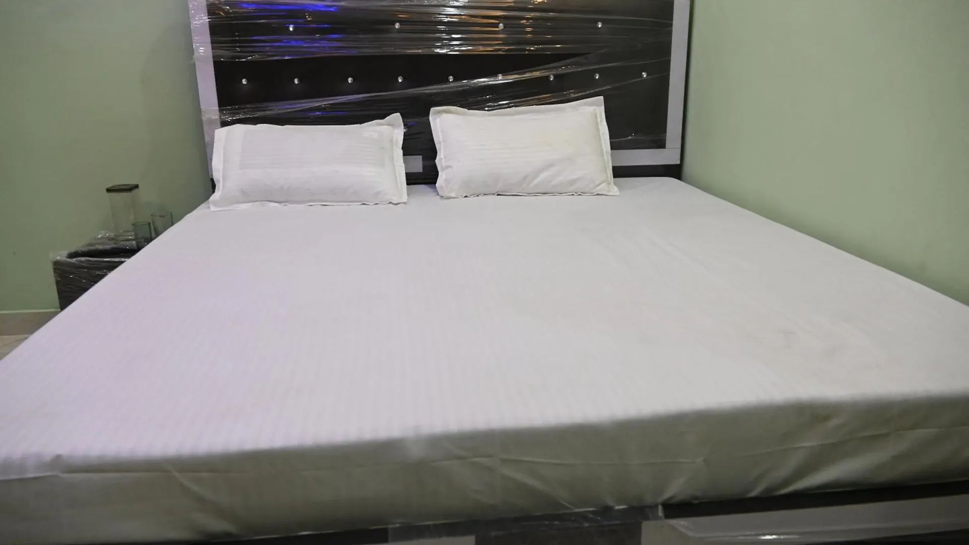 Swagat Paying Guest House Varanasi Near Ganga River